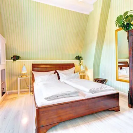 ホテル Koenigsgarten Siebeldingen