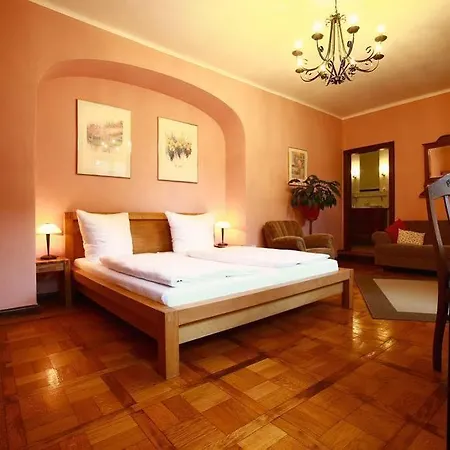Hotel Koenigsgarten 3*